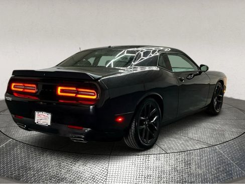 Used 2021 Dodge Challenger GT w/ Blacktop Package image 7
