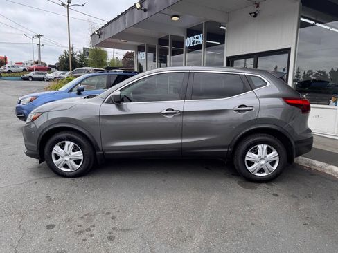 Used 2019 Nissan Rogue Sport S FWD image 2