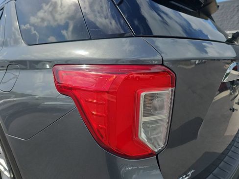 Used 2023 Ford Explorer XLT w/ Equipment Group 202A AWD/4WD image 38