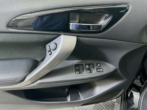 Used 2019 Mitsubishi Eclipse Cross SE image 15