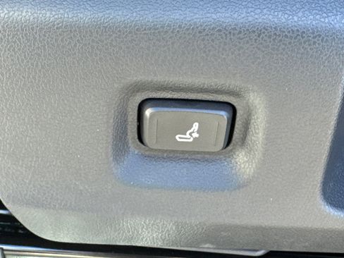 New 2026 Toyota Tacoma SR image 25