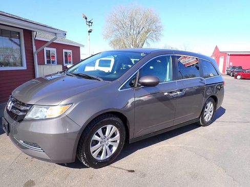 Used 2014 Honda Odyssey EX image 3