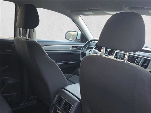 Used 2018 Volkswagen Atlas S image 18