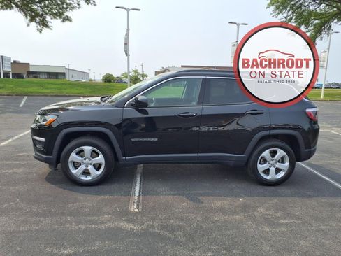 Used 2021 Jeep Compass Latitude image 4