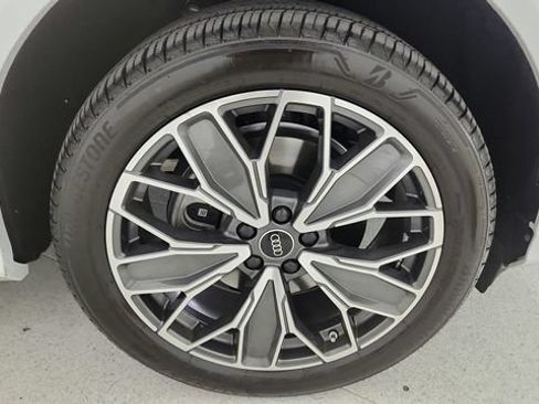 Used 2025 Audi Q5 Premium Plus w/ Premium Plus AWD/4WD image 95