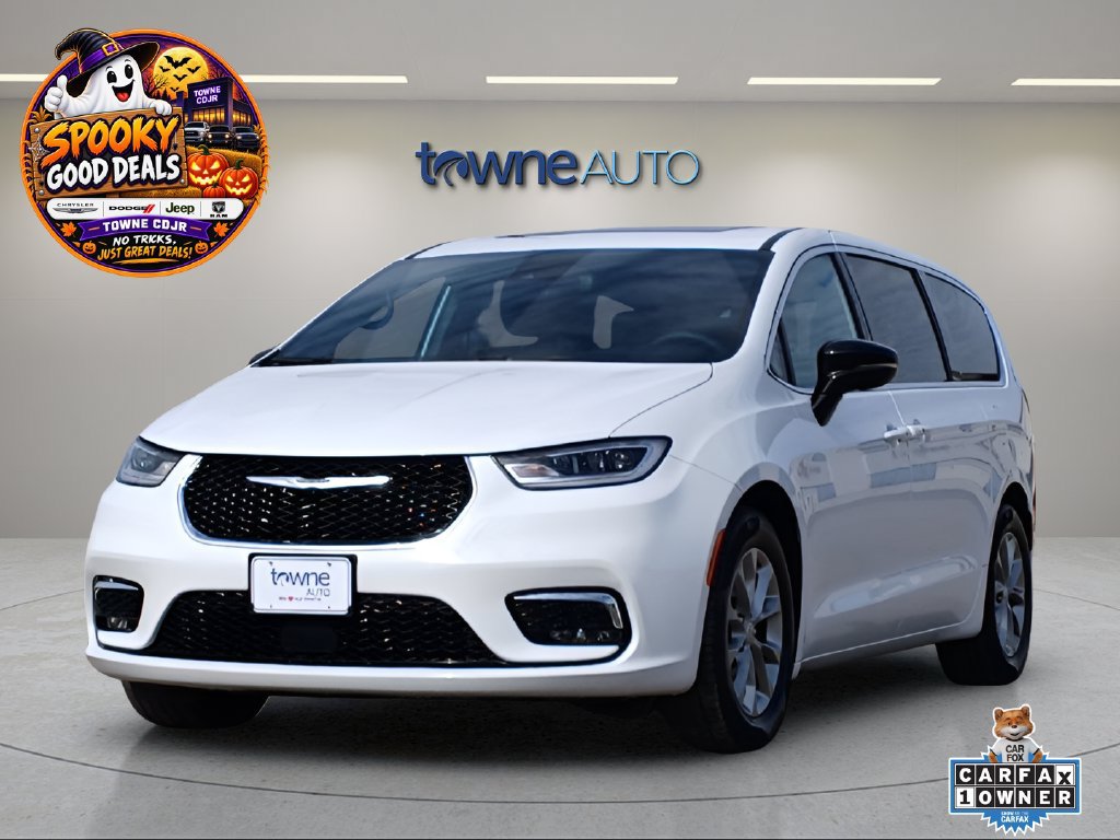 Used 2026 Chrysler Pacifica Limited FWD image 1