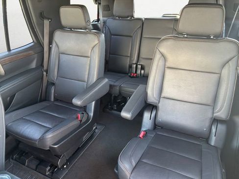 Used 2023 Chevrolet Tahoe High Country w/ Advanced Technology Package AWD/4WD image 13