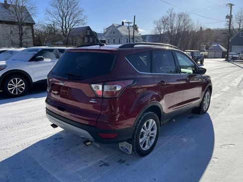 Used 2018 Ford Escape SE image 5