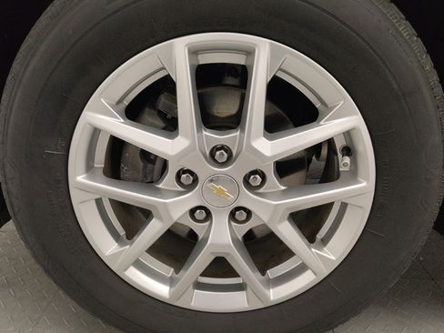 Used 2022 Chevrolet Equinox LT image 31