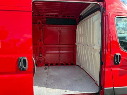Used 2019 RAM ProMaster 2500 image 16