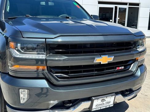 Used 2018 Chevrolet Silverado 1500 LT w/ All Star Edition AWD/4WD image 7