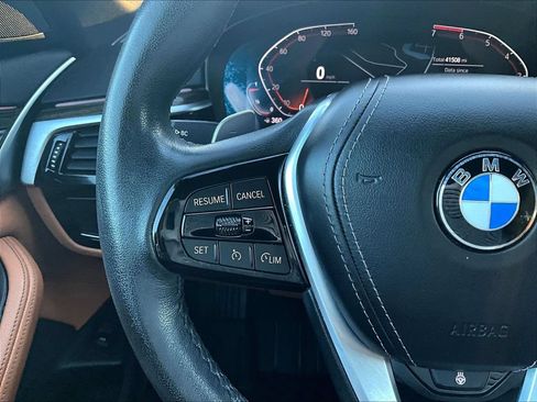 Used 2022 BMW 530i xDrive w/ Convenience Package AWD/4WD image 13