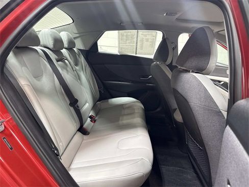 Certified 2023 Hyundai Elantra Limited w/ Cargo Package image 15