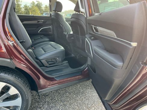Used 2022 Kia Telluride EX w/ EX Premium Package image 30