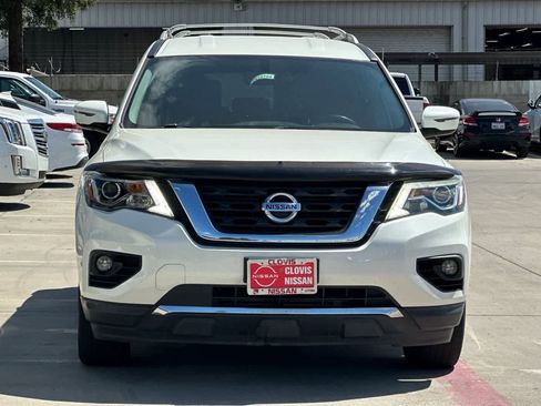 Used 2017 Nissan Pathfinder SV w/ Cargo Package image 11