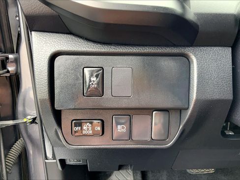 Used 2021 Toyota Tacoma SR w/ SR Convenience Package RWD image 32