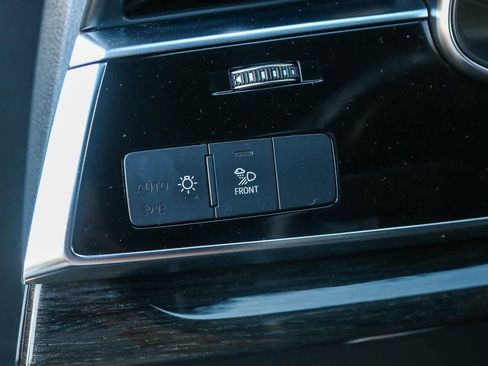 Used 2019 Audi Q8 Premium w/ Convenience Package image 31