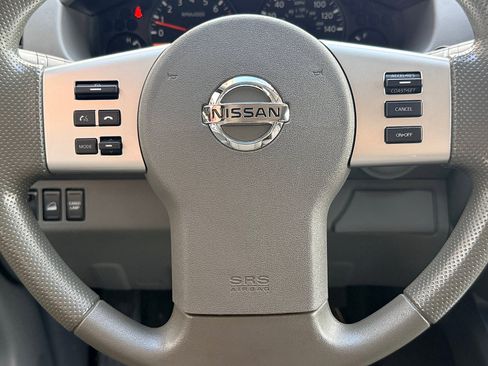 Used 2021 Nissan Frontier SV AWD/4WD image 17
