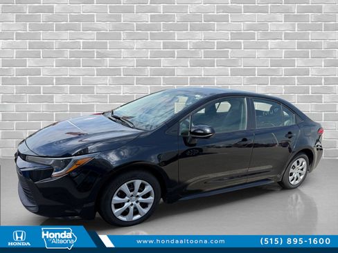 Used 2024 Toyota Corolla LE FWD image 1