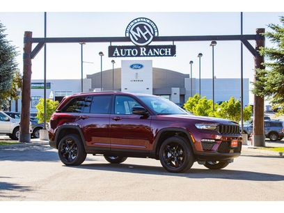 New 2025 Jeep Grand Cherokee Limited w/ Black Appearance Package