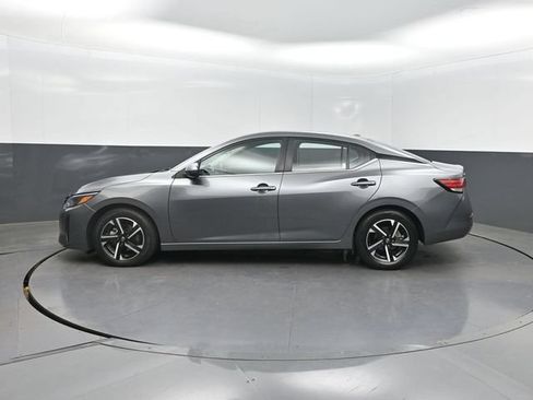 Used 2024 Nissan Sentra SV FWD image 3