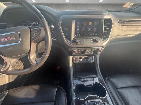 Used 2022 GMC Acadia AT4 w/ Technology Package image 20