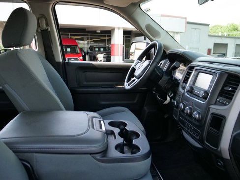 Used 2017 RAM 2500 Tradesman w/ Chrome Appearance Group AWD/4WD image 28