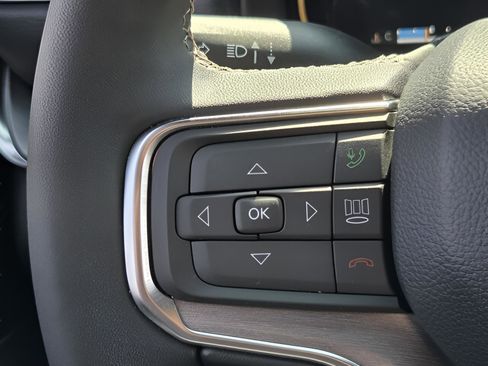 Used 2024 Jeep Wagoneer Series II image 26