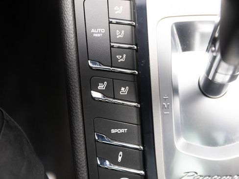 Used 2016 Porsche Panamera S image 93