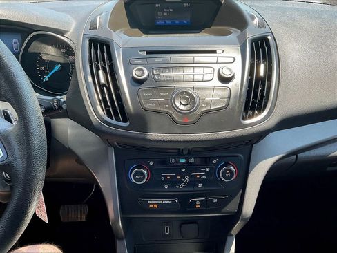 Used 2017 Ford Escape SE AWD/4WD image 15