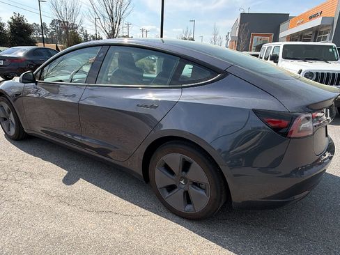 Used 2023 Tesla Model 3 Standard Range image 10