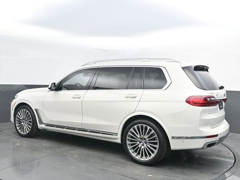 Certified 2022 BMW X7 xDrive40i w/ Premium Package image 5