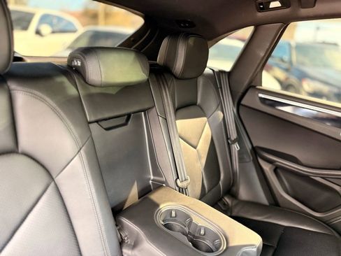 Used 2017 Porsche Macan S image 44