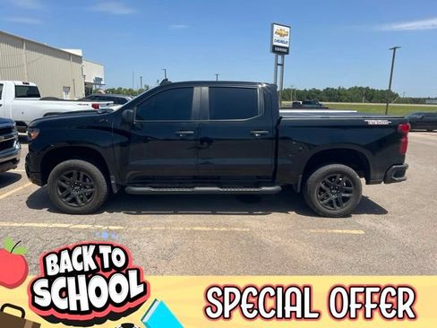 Used 2025 Chevrolet Silverado 1500 Custom Trail Boss w/ Turbomax Blackout Package AWD/4WD image 3