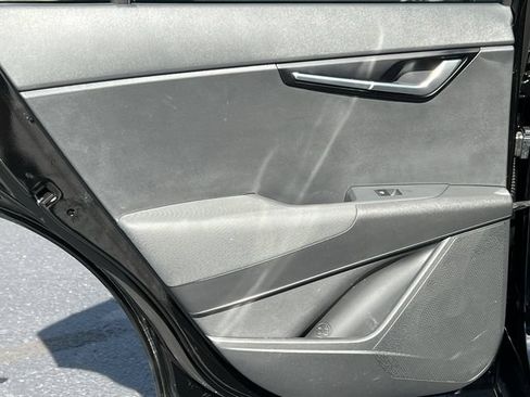 Used 2024 Kia Niro EX FWD image 33