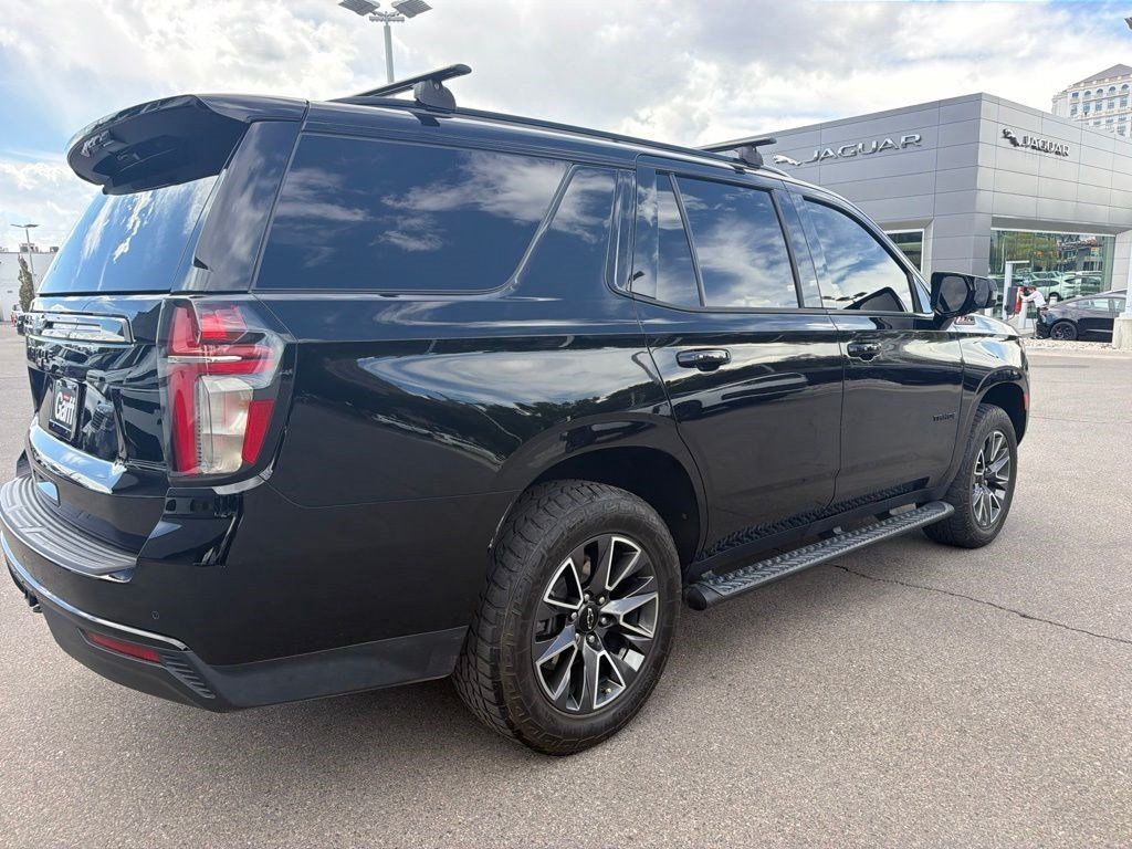 Used 2023 Chevrolet Tahoe Z71 w/ Luxury Package AWD/4WD image 5