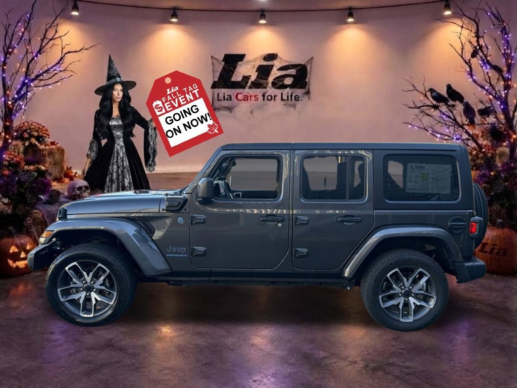 Used 2024 Jeep Wrangler Unlimited w/ Convenience Group AWD/4WD image 8