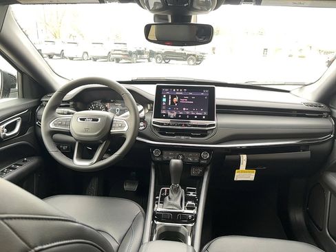 New 2026 Jeep Compass Limited image 9