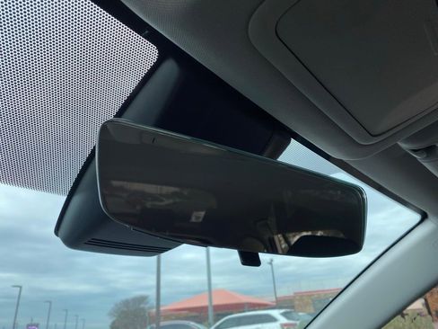 Certified 2025 Toyota RAV4 LE image 26