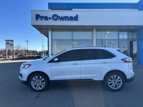 Used 2022 Ford Edge Titanium image 8