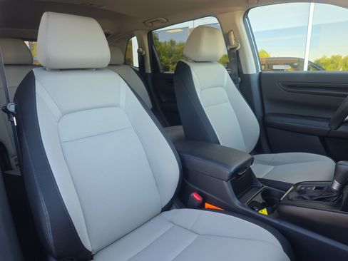 Used 2024 Honda CR-V EX image 13