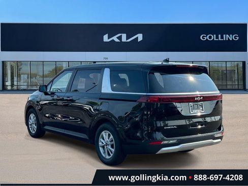Certified 2024 Kia Carnival LX FWD image 4