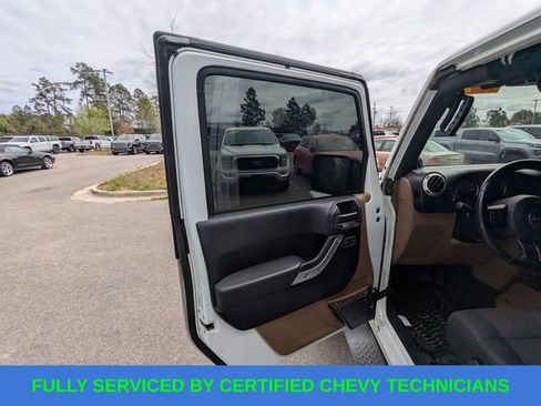 Used 2012 Jeep Wrangler Unlimited Sahara w/ Dual Top Group image 25