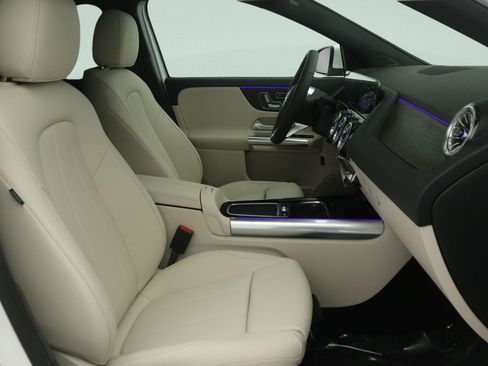 New 2026 Mercedes-Benz GLA 250 4MATIC image 7