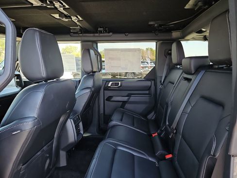 New 2026 Ford Bronco Outer Banks image 19