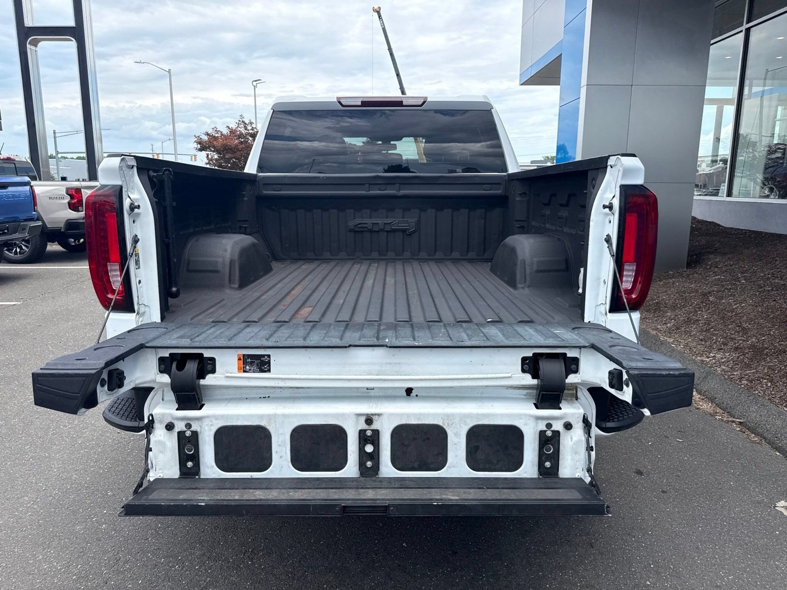 Used 2021 GMC Sierra 1500 AT4 AWD/4WD image 15