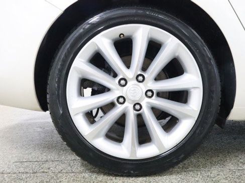 Used 2013 Buick Verano Premium image 23