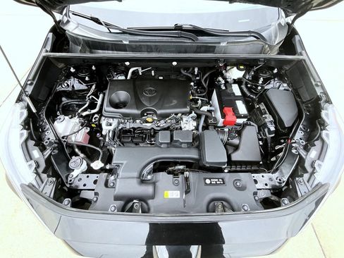 Used 2022 Toyota RAV4 LE AWD/4WD image 26