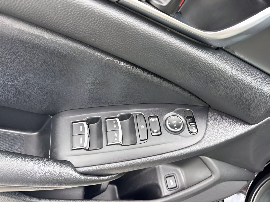 Used 2019 Honda Accord EX image 26