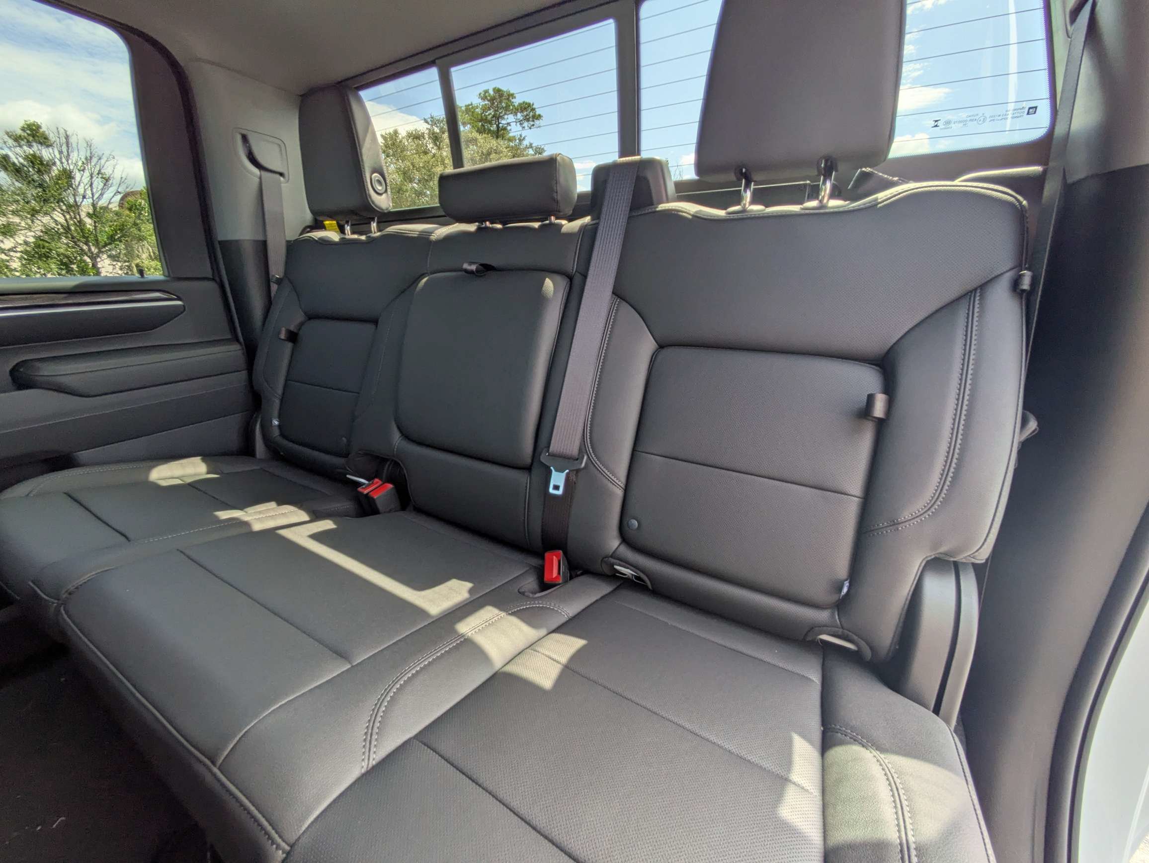 New 2026 Chevrolet Silverado 2500 LTZ w/ LTZ Plus Package AWD/4WD image 7